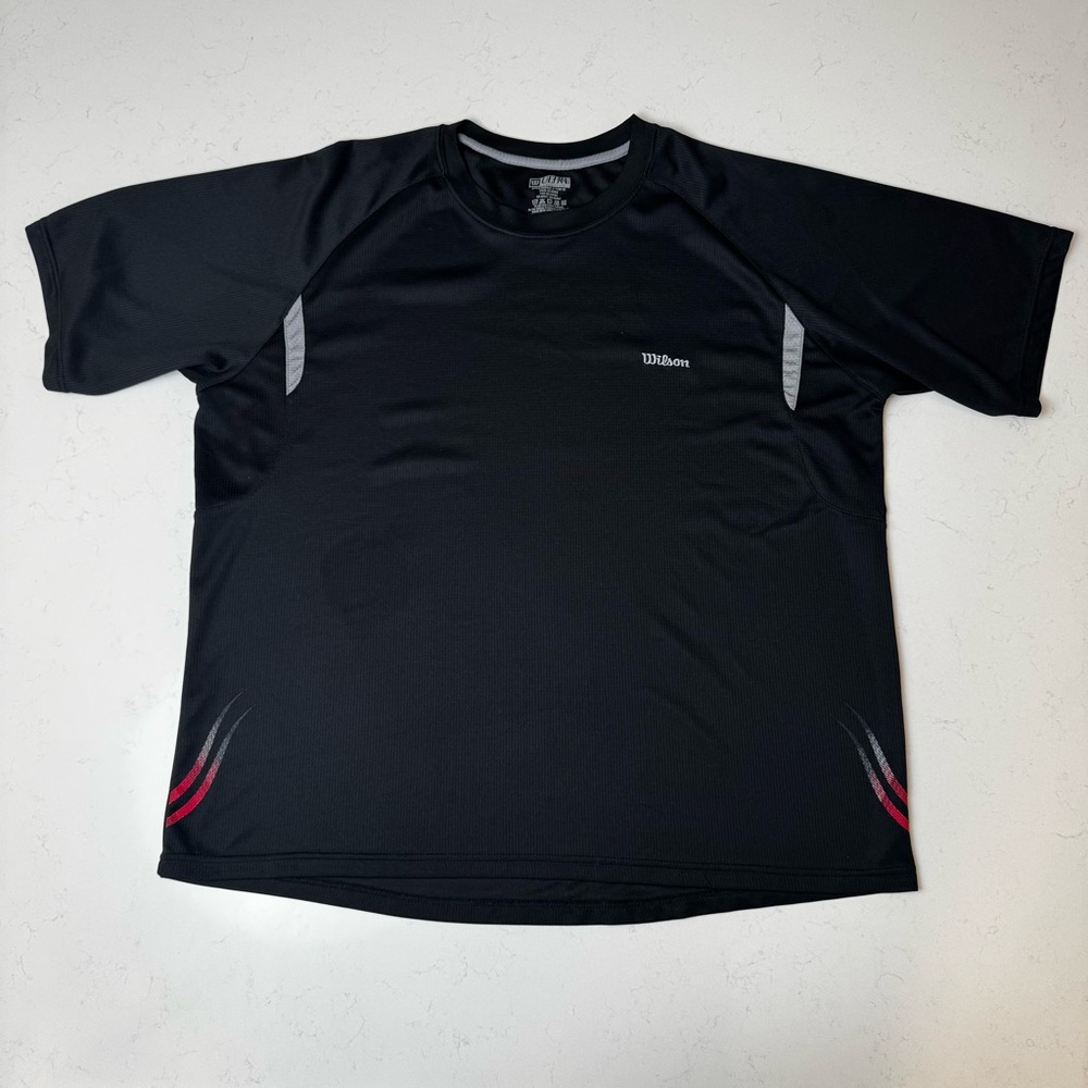 Wilson Black and Gray Men's Short Sleeve Tee